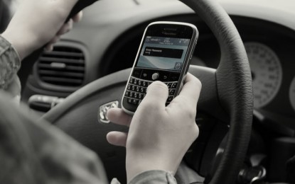 Infração de Trânsito – Por que insistimos no erro de usar o celular ao volante?