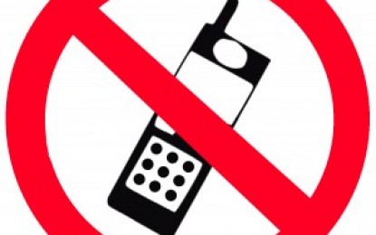 Uso de celular na direção favorece o risco de acidentes