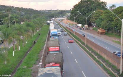 Caminhoneiros em greve serão multados em 1 915 reais
