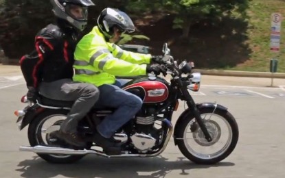 Assembleia de SP aprova projeto de lei que proíbe garupa em motos