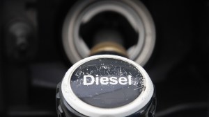 comissao-da-camara-vota-relatorio-sobre-motores-a-diesel