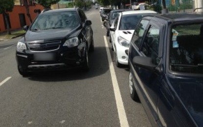 Veja situações irritantes que os motoristas insistem em fazer no trânsito