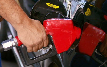 Como amenizar a alta da gasolina cuidando de 5 itens do seu carro