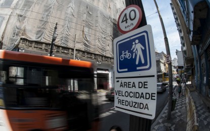 Redução de velocidade em vias urbanas é uma das saídas para poupar vidas no trânsito