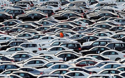 Venda de carros e comerciais leves deve fechar 2016 com queda de 20%