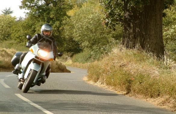 viagens-de-moto-exigem-cuidados-e-precaucoes