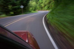 cinco-motivos-para-respeitar-os-limites-de-velocidade-das-vias