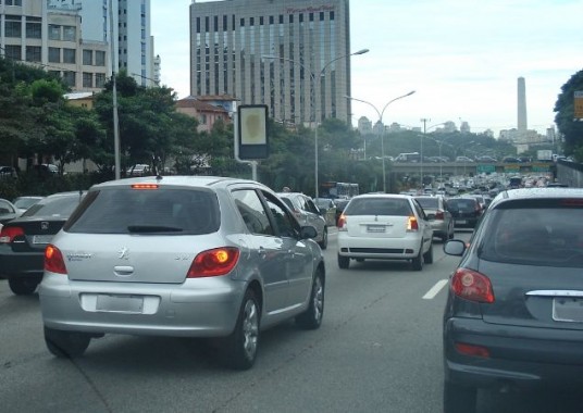 lei-pode-proibir-mudanca-de-modelo-em-carros-antes-de-um-ano