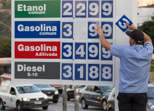 preco-da-gasolina-sobe-mais-de-8-na-primeira-semana-apos-alta-de-impostos-diz-anp