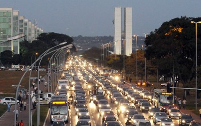 Indenizações por morte no trânsito sobem 42% no Brasil