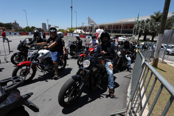 venda-de-motos-chega-ao-fundo-do-poco-fabricantes-esperam-retomada-em-2018