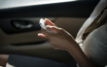 Pesquisa comprova: o uso do celular ao volante já é a terceira causa de mortes no trânsito brasileiro