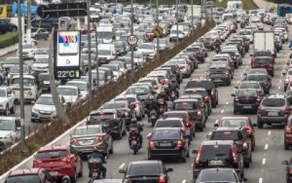 Respeite os limites de velocidade para aproveitar o final do ano em segurança