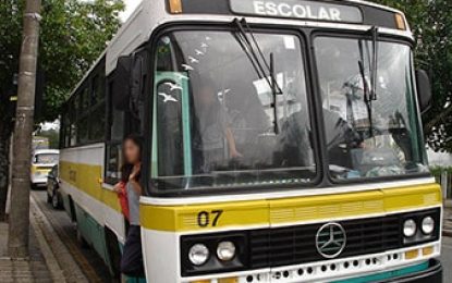 Sancionada lei que endurece punição para transporte irregular de escolares