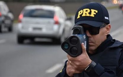 PRF volta a utilizar radares móveis para fiscalizar excesso de velocidade