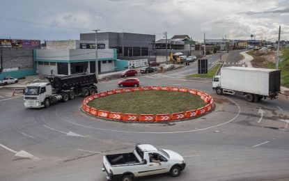 Uso da rotatória: de quem é a preferência?