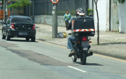 Comissão aprova projeto que dispensa registro no Detran para utilização de motocicletas em entregas