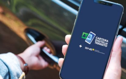 CNH digital é válida para dirigir e alugar carros no exterior?