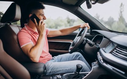 Multa por usar celular ao volante pode ficar mais cara