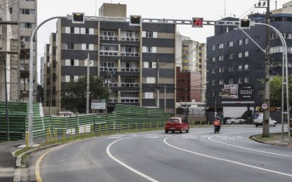 Reduzir o limite de velocidade piora os congestionamentos? Veja a resposta!