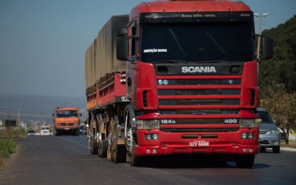 Renovação da CNH passa por mudanças a partir de julho e afeta caminhoneiros de todo o país