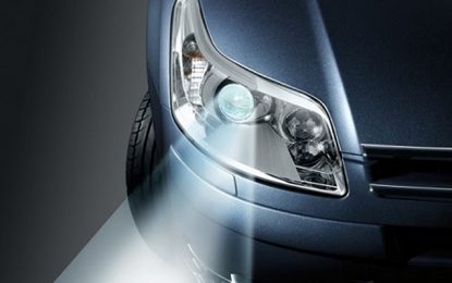 Trepidações e colisões podem afetar o facho de luz dos faróis dos veículos e comprometer a visibilidade do motorista