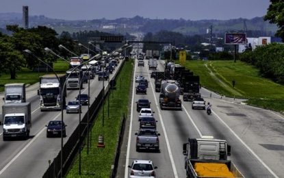 Governo de SP suspende por 90 dias pesagem nas rodovias estaduais